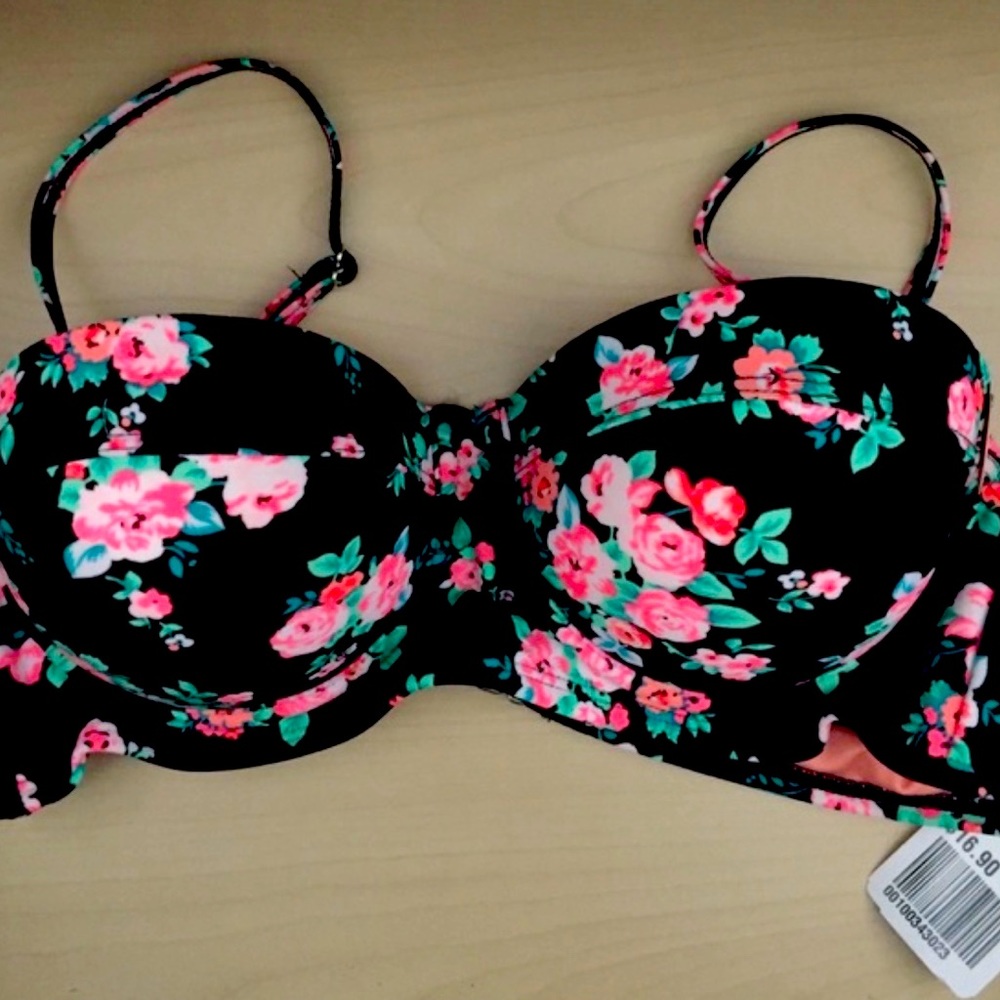 Push-up bikini top